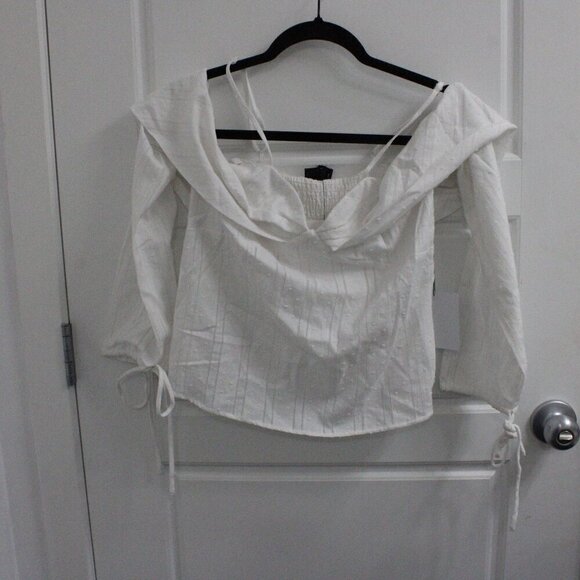 NWT Majorelle Cold Shoulder Long Sleeve Top White Eyelet Design XS Revolve - Picture 1 of 3